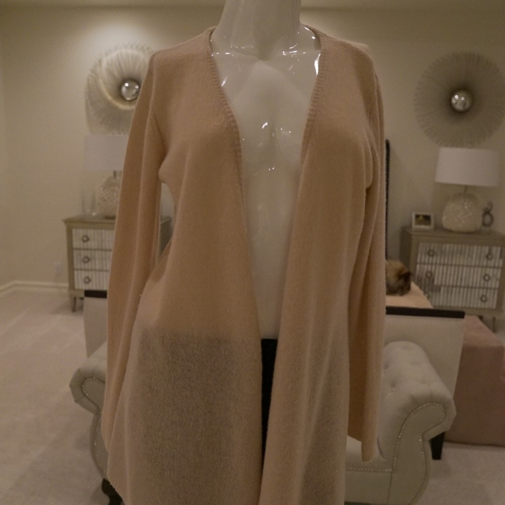 ******SOLD*****Minnie Rose sweater cashmere